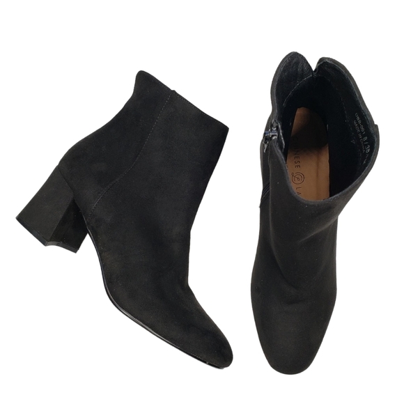 Chinese Laundry | Black Faux Suede Almond Toe Block Heel Ankle Booties Women's 8 - Picture 1 of 13
